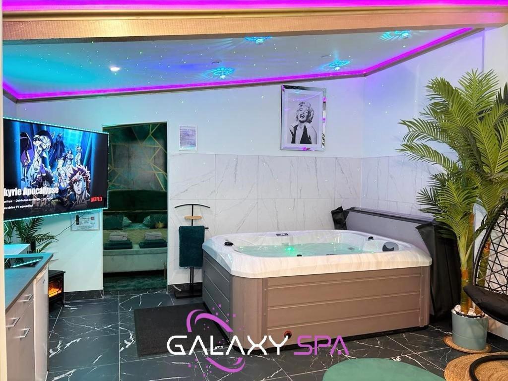 Galaxy Spa - Suite Jupiter Jacuzzi Privatif Champigneulles Buitenkant foto