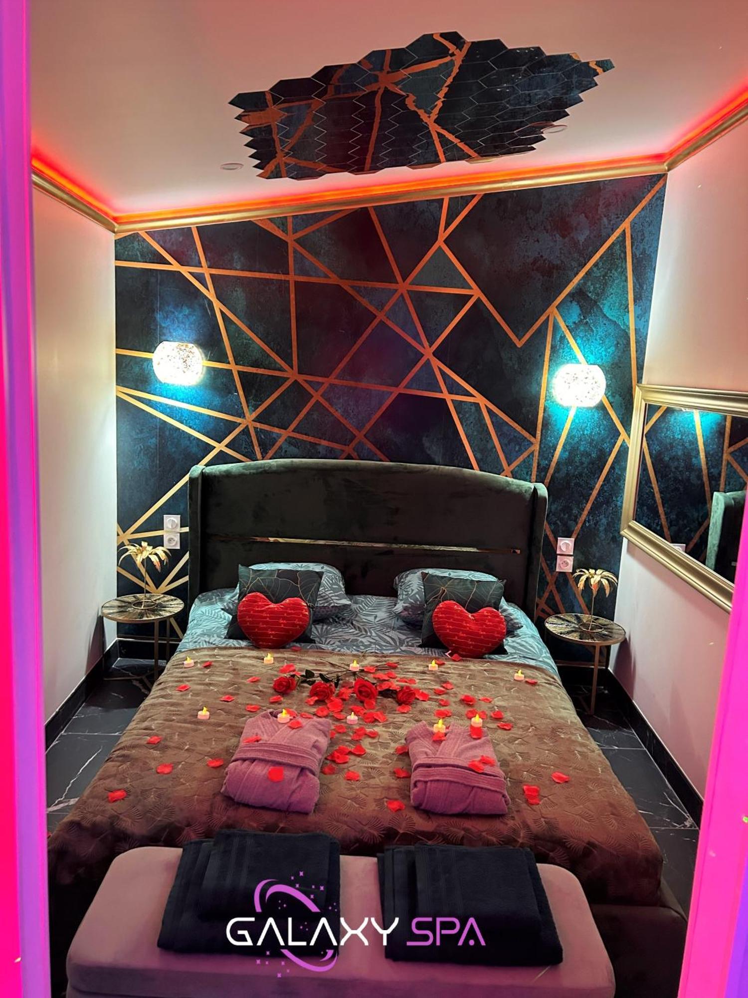 Galaxy Spa - Suite Jupiter Jacuzzi Privatif Champigneulles Buitenkant foto